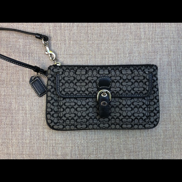 COACH wristlet - Picture 2 of 10